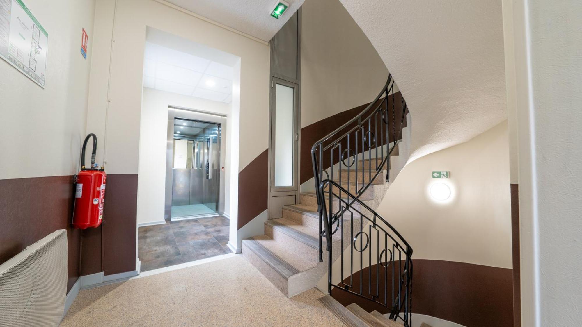 Hotel Des Docks Digoin Exterior photo